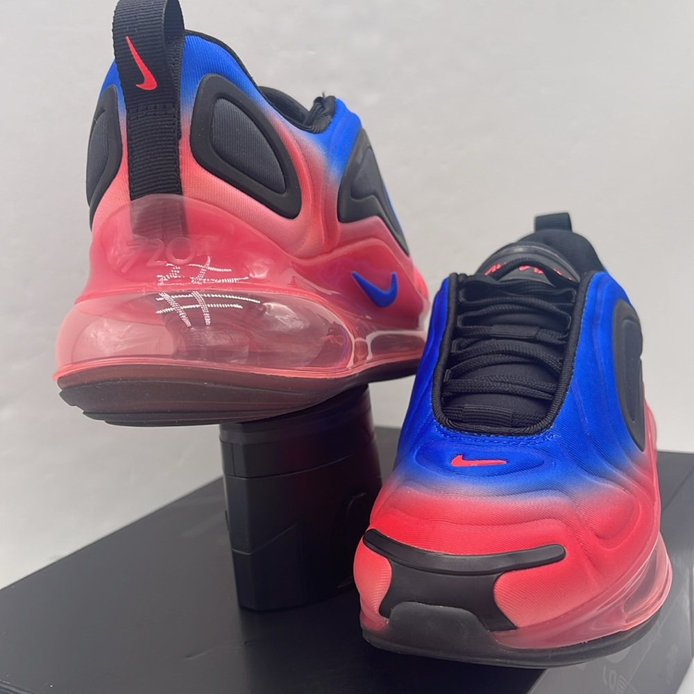 Nike WMNS NIKE AIR MAX 720
BLACK/RACER BLUE-FLASH CRIMSON
AQ3196 013 Sneakers - Picture 8 of 16